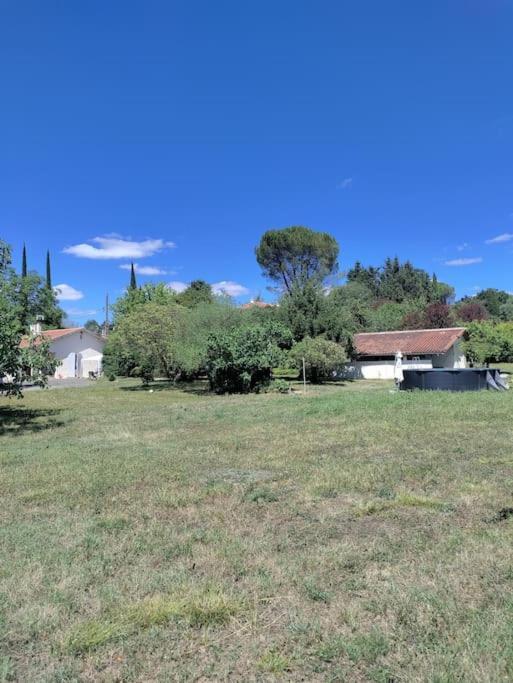 Chez Chapelle In The Heart Of The Gascony With Pool And Hot Tub Apartment Auch Exterior foto